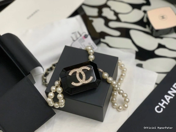 HyperPeter PRO AIRPODS NECKLACE CASE CHANEL 0717